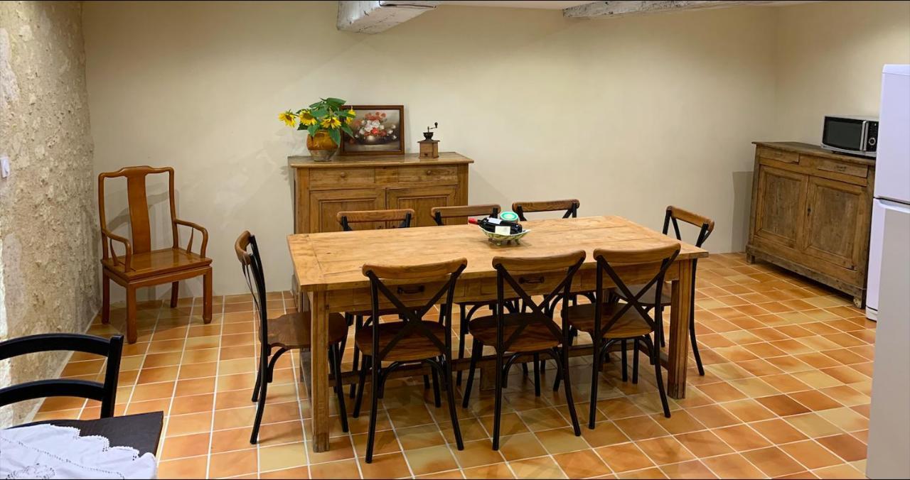 Domaine De Laplan Bed & Breakfast Cezan Bagian luar foto
