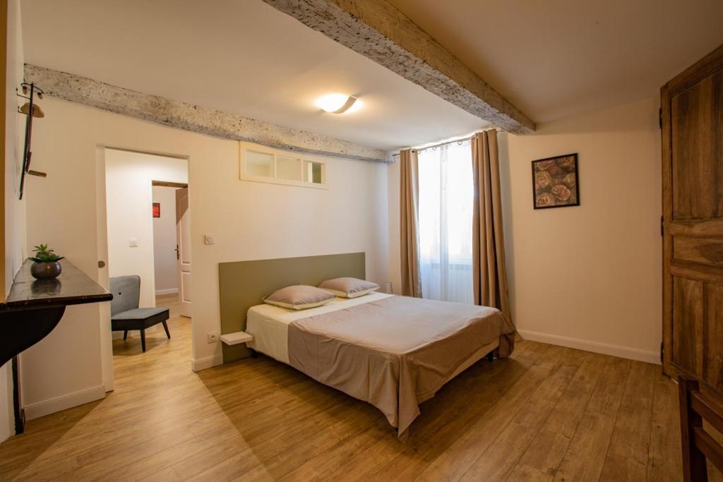 Domaine De Laplan Bed & Breakfast Cezan Bagian luar foto