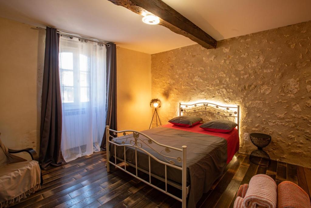 Domaine De Laplan Bed & Breakfast Cezan Bagian luar foto
